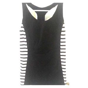 Athleta top with built in bra